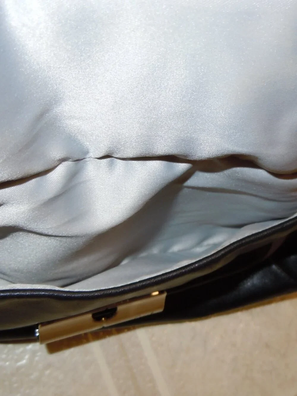 COACH BLACK & WHITE LEATHER HANDBAG F23084 EUC